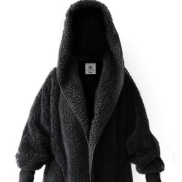 Sherpa Cardigan in Black - Picture 1 of 9